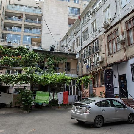 Golden Nugget Apartment Tbilisi Exterior photo